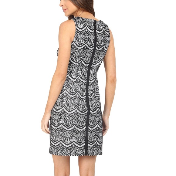 Jessica Simpson Bonded Lace dress - Picture 5 of 5